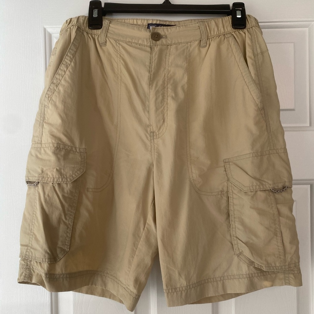 CHAPS Khaki Cargo Shorts